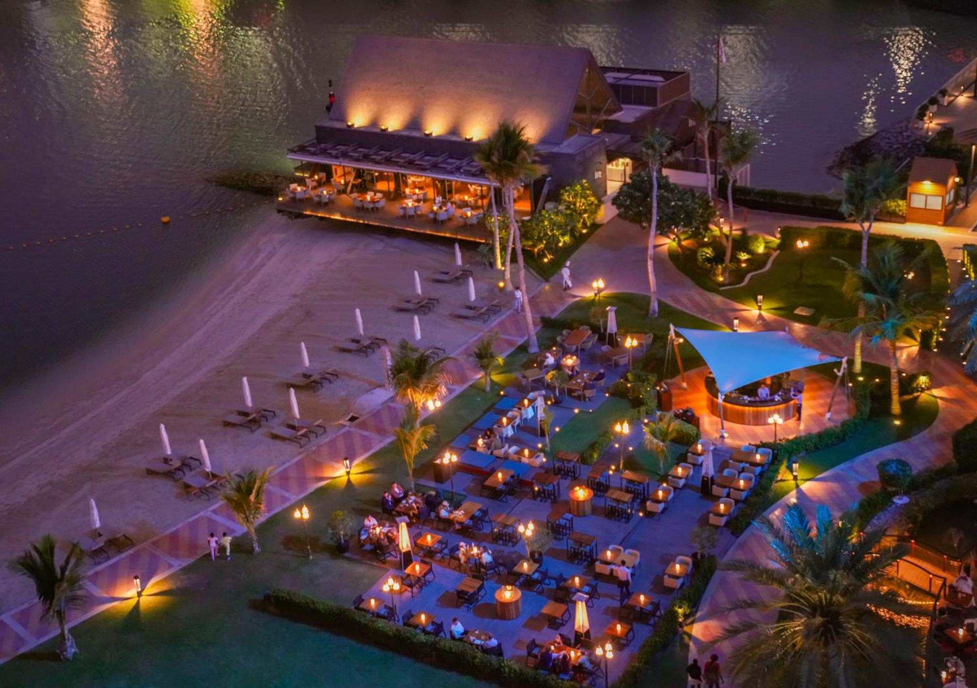 فندق الشاطىء روتانا - أبوظبي أبو ظبي المظهر الخارجي الصورة The beach at the resort
