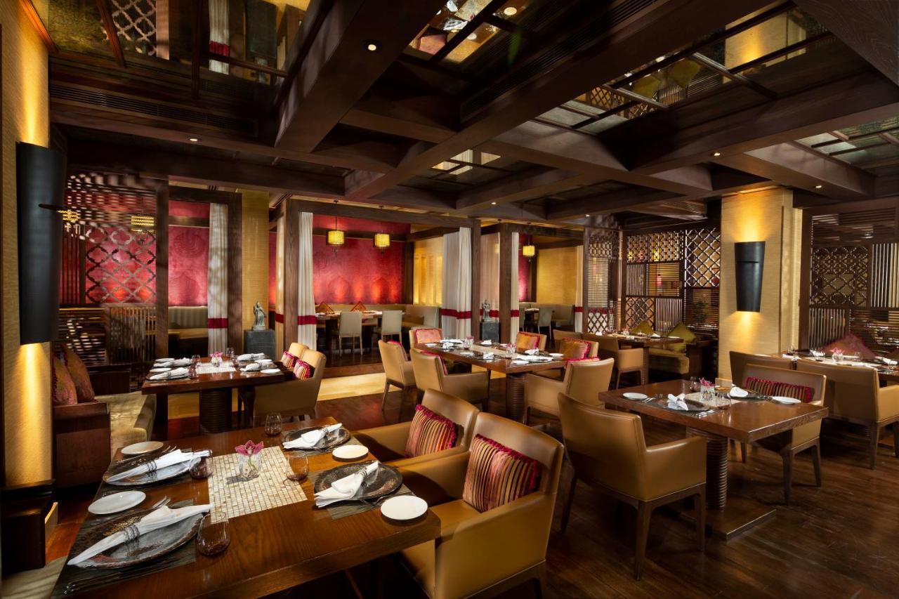 فندق الشاطىء روتانا - أبوظبي أبو ظبي المظهر الخارجي الصورة The interior of the restaurant